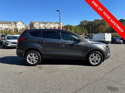 Certified 2019 Ford Escape SE image 8