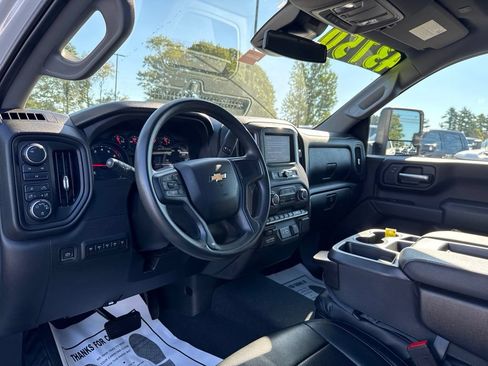 Used 2024 Chevrolet Silverado 2500 Custom w/ Custom Value Package AWD/4WD image 23