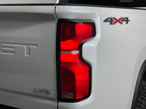 Used 2024 Chevrolet Silverado 2500 LTZ AWD/4WD image 50