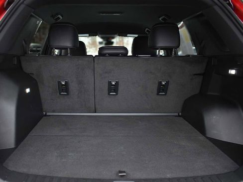 Used 2025 Chevrolet Equinox LT w/ Convenience Package II image 8