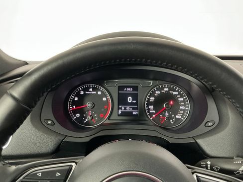Used 2018 Audi Q3 2.0T Premium w/ Convenience Package FWD image 10
