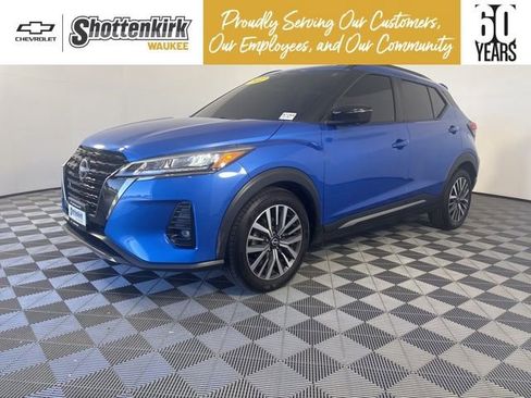 Used 2022 Nissan Kicks SR FWD image 1
