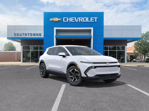 New 2026 Chevrolet Equinox EV LT image 25