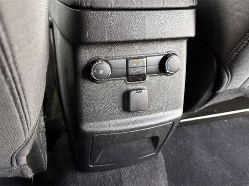 Used 2019 Ford Explorer XLT w/ Equipment Group 201A image 38