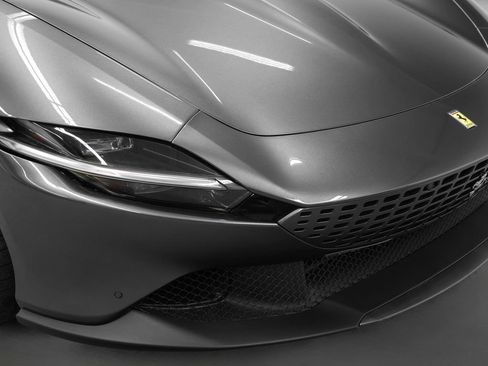 Certified 2024 Ferrari Roma image 6
