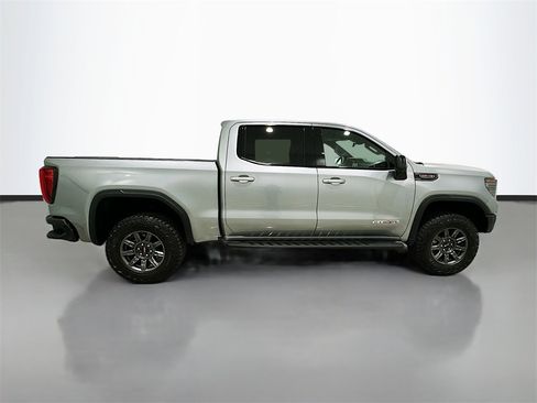 Used 2024 GMC Sierra 1500 AT4X image 8