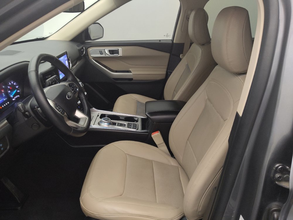 Used 2021 Ford Explorer Limited w/ Equipment Group 301A RWD image 17