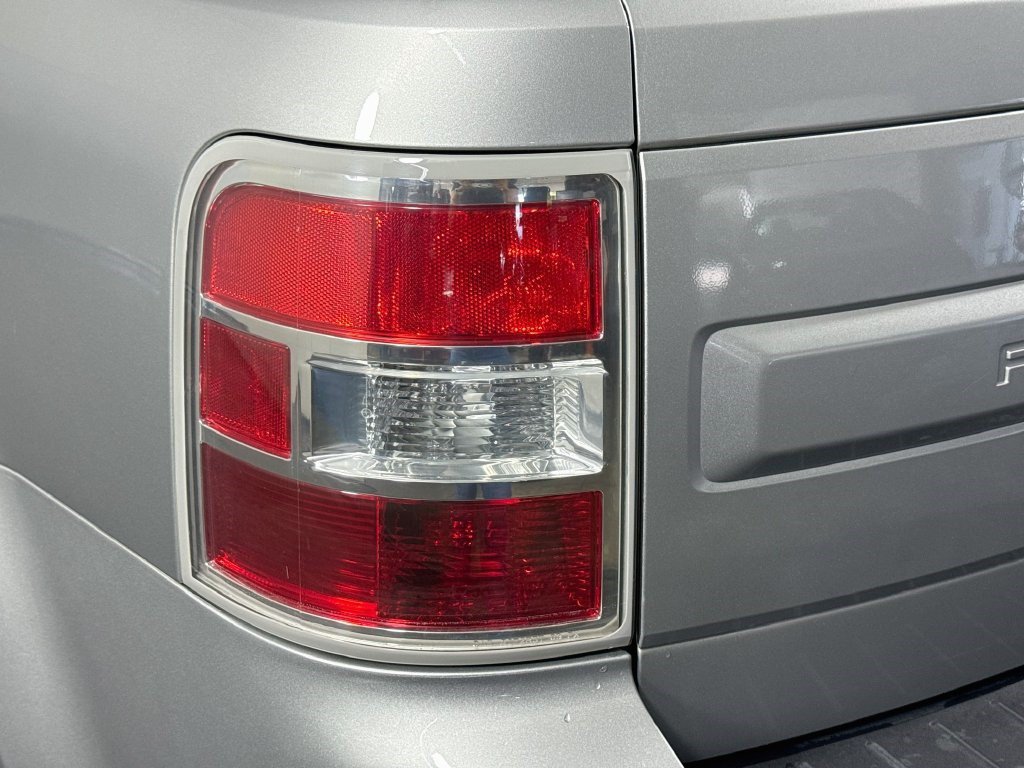 Used 2019 Ford Flex SE FWD image 34
