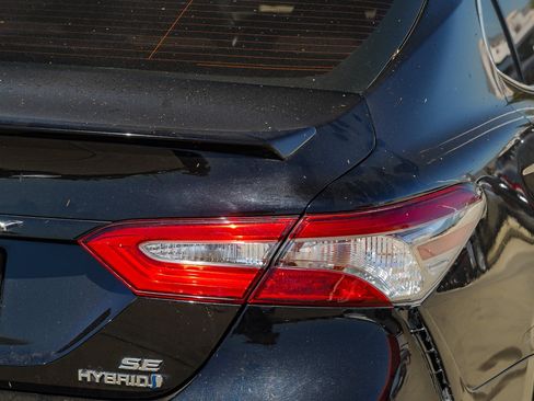 Used 2018 Toyota Camry SE w/ Audio Package FWD image 8