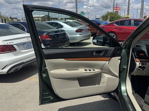 Used 2014 Subaru Outback 2.5i Limited AWD/4WD image 14