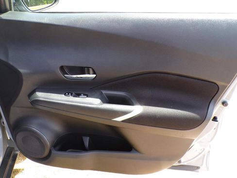 Used 2022 Nissan Kicks SV FWD image 20