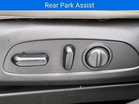 Certified 2024 Chevrolet Trax ACTIV w/ Sunroof Package image 10