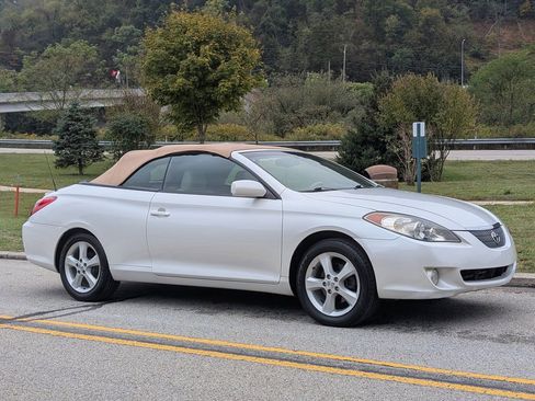 Used 2006 Toyota Solara SLE image 4