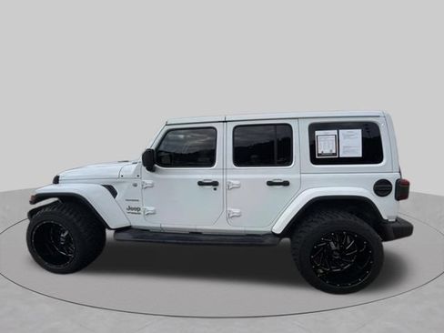 Used 2018 Jeep Wrangler Unlimited Sahara w/ Dual Top Group AWD/4WD image 7