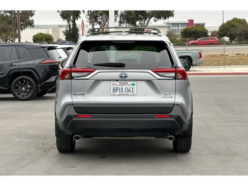 Used 2020 Toyota RAV4 XLE w/ Convenience Package AWD/4WD image 5