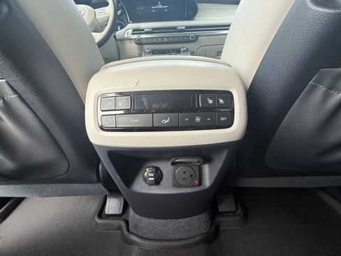 Used 2023 Hyundai Palisade Calligraphy image 18