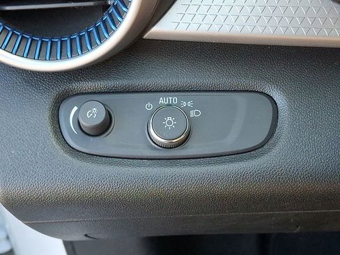 Used 2024 Chevrolet Trax LS w/ Driver Confidence Package image 25