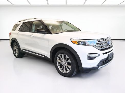 Used 2022 Ford Explorer Limited w/ Equipment Group 301A RWD image 3