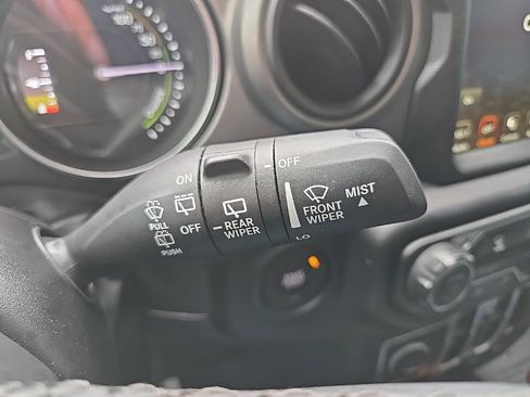 Used 2023 Jeep Wrangler Unlimited AWD/4WD image 50