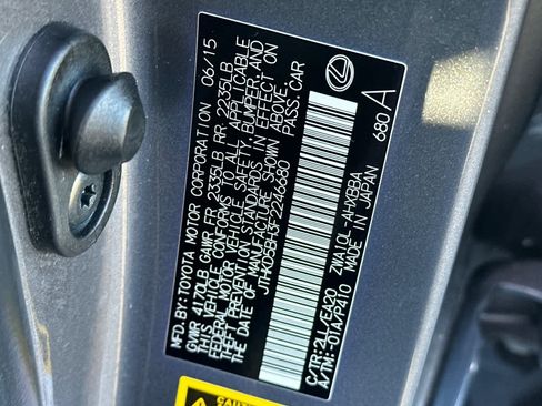 Used 2015 Lexus CT 200h w/ F Sport w/Nuluxe Interior image 32