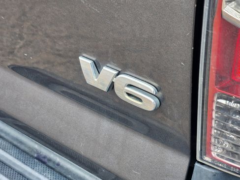 Used 2012 Toyota Tacoma 4x4 Double Cab w/ TRD Sport Pkg image 8