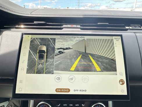 Used 2023 Land Rover Range Rover Autobiography image 19