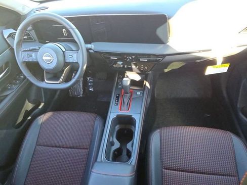 New 2026 Nissan Kicks SR w/ Cold Weather Package image 15