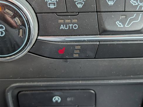 Used 2019 Ford EcoSport SE w/ SE Convenience Package image 21