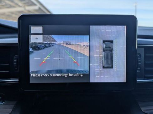 Used 2020 Ford Explorer Limited RWD image 16
