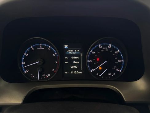 Used 2017 Toyota RAV4 XLE AWD/4WD image 15