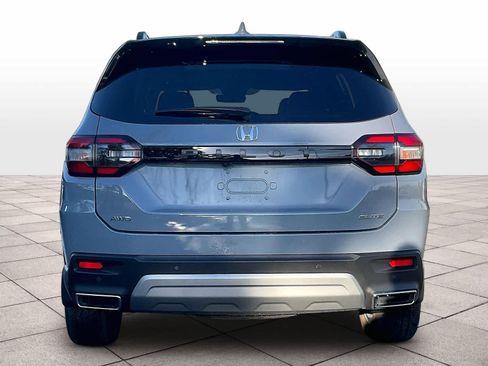 Used 2024 Honda Pilot Elite image 7