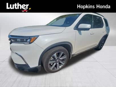 Used 2025 Honda Pilot Elite
