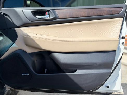 Used 2017 Subaru Outback 2.5i Limited image 16