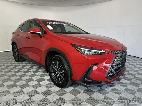 Used 2023 Lexus NX 250 FWD w/ Towing Package (2000 Lbs) image 2