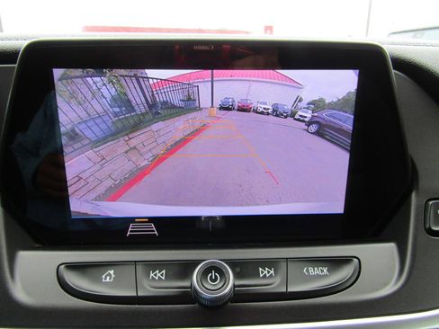 Used 2019 Chevrolet Blazer LT w/ Sun and Wheels Package FWD image 18