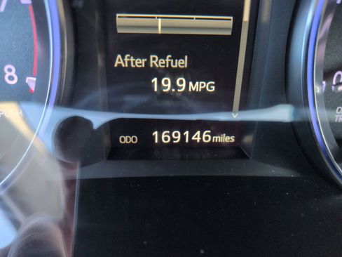 Used 2014 Toyota Highlander Limited FWD image 17