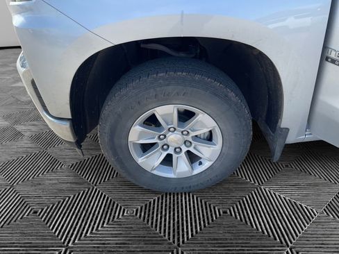 Used 2021 Chevrolet Silverado 1500 LT image 14