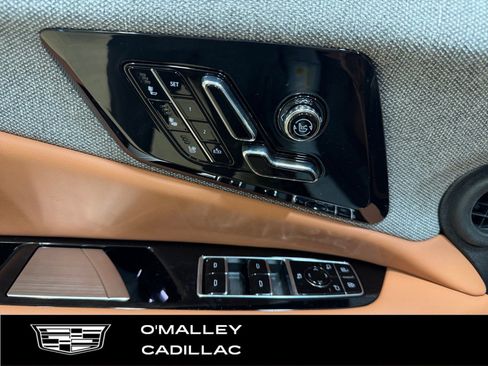 New 2026 Cadillac Optiq Sport 2 image 22