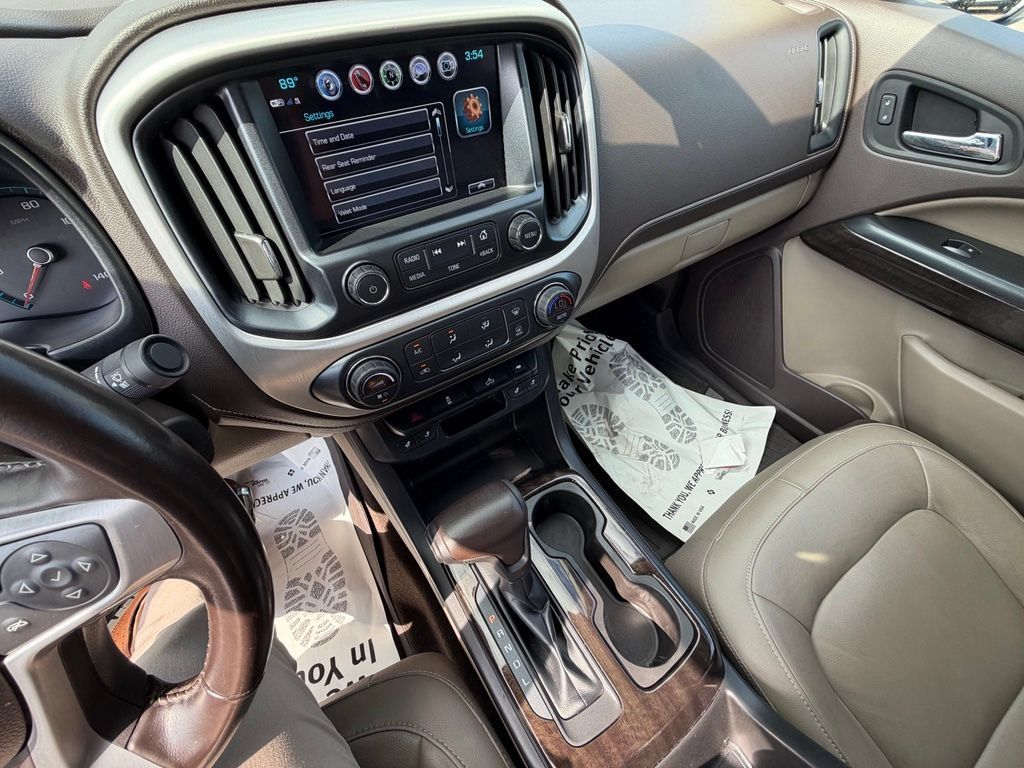 Used 2018 GMC Canyon SLT w/ Trailering Package AWD/4WD image 10