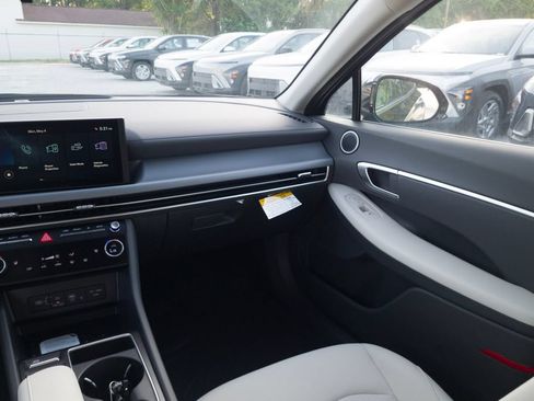 New 2026 Hyundai Sonata SEL FWD image 16