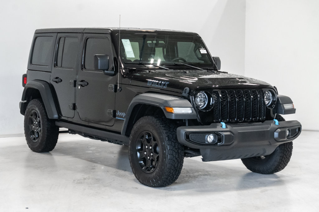 Used 2023 Jeep Wrangler Unlimited w/ 8.4" Radio Group AWD/4WD image 7