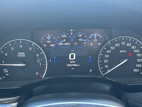 Used 2017 Cadillac XT5 Platinum AWD/4WD image 28