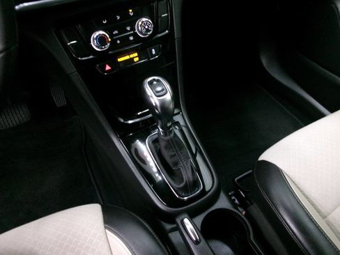 Used 2020 Buick Encore Preferred w/ Safety Package image 30