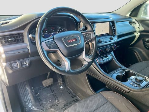 Used 2023 GMC Acadia AT4 AWD/4WD image 9