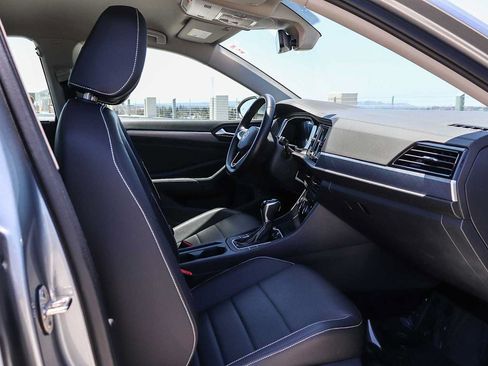 Certified 2024 Volkswagen Jetta SE FWD image 16