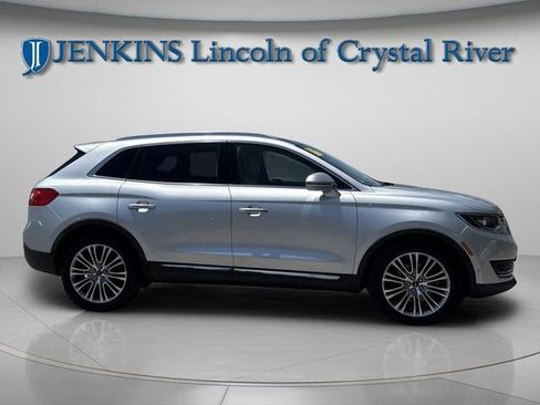 Used 2016 Lincoln MKX Reserve w/ Equipment Group 102A AWD/4WD image 9