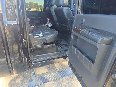 Used 2013 Ford F250 Platinum w/ FX4 Off Road Pkg image 18