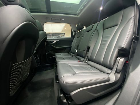 Used 2022 Audi Q7 3.0T Premium Plus w/ Premium Plus Package image 24