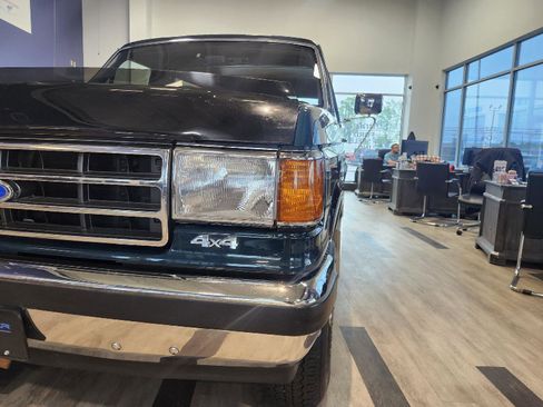 Used 1991 Ford Bronco AWD/4WD image 2
