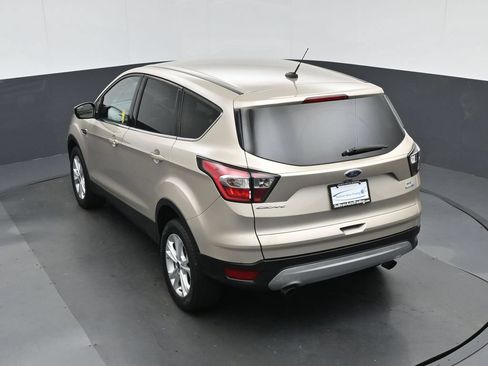 Used 2017 Ford Escape SE AWD/4WD image 58